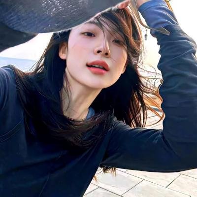 女王蜂游戏 在线观看封面